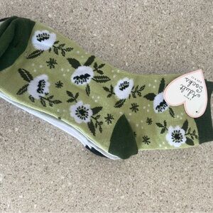 Brand new 3-set of cute contemporary socks